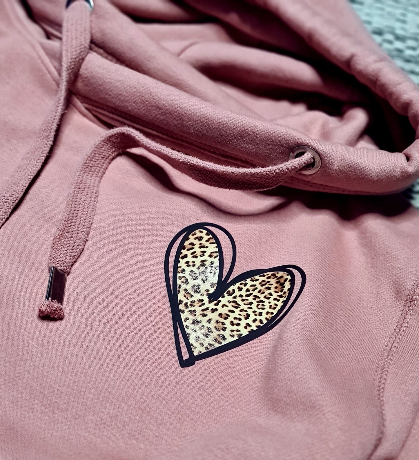 Chunky neck hoodie LEOPARD HEART