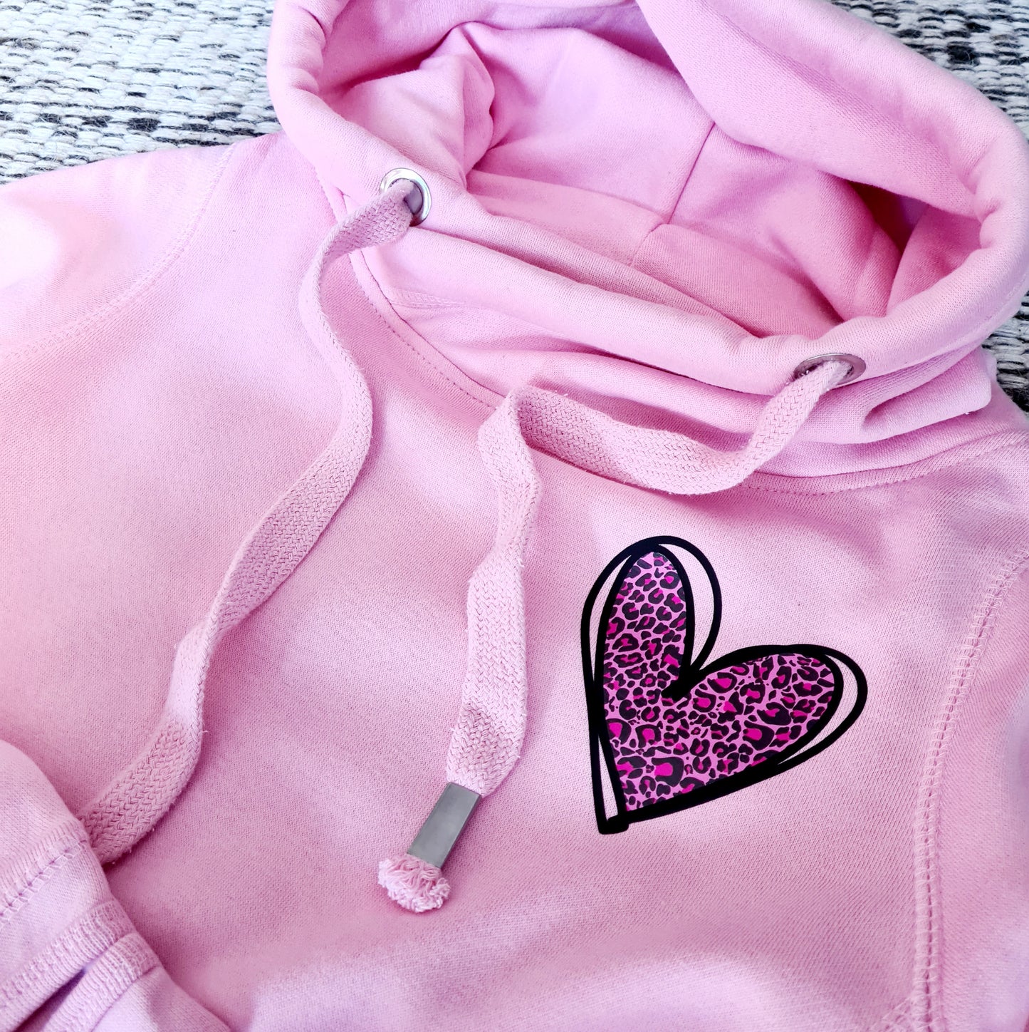 Chunky neck hoodie LEOPARD HEART