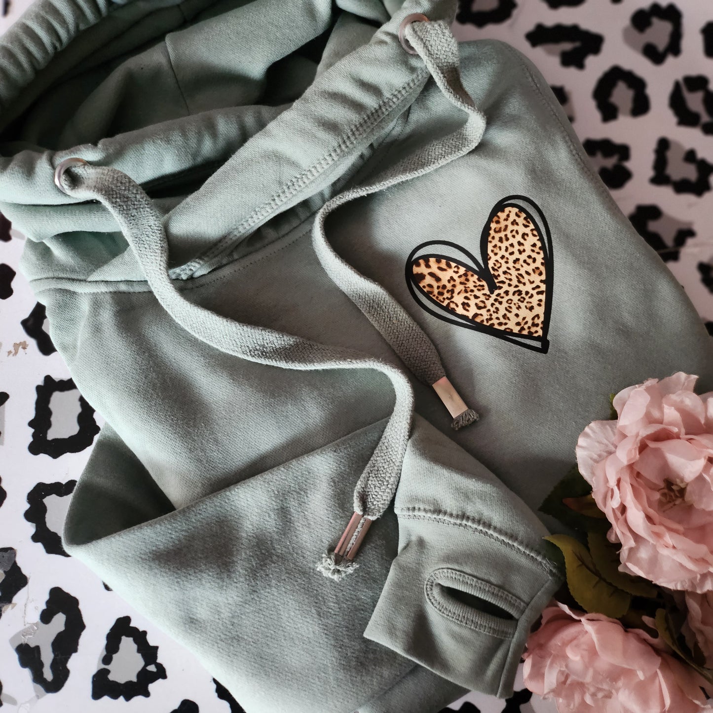 Chunky neck hoodie LEOPARD HEART