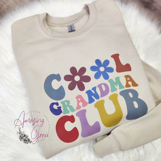 COOL GRANDMA CLUB sweatshirt